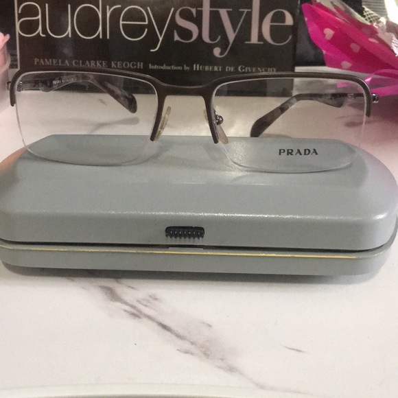 Prada eyeglasses. - Picture 3 of 9